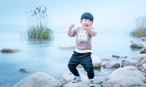 三岁半小孩老是尿在身上什么原因-三岁半小孩老是尿在身上网 - 网站提供三岁半宝宝尿裤子怎么回事小常识、三岁半宝宝尿裤子怎么回事